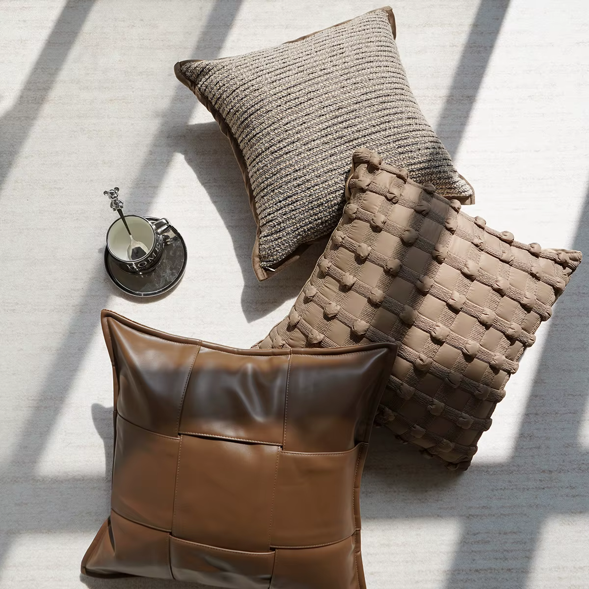 Housse de coussin tissée en cuir de qualité supérieure