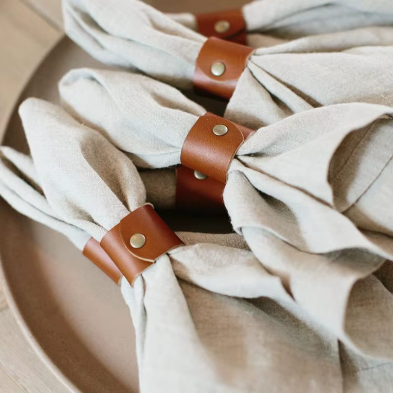 Anneaux de serviette en cuir