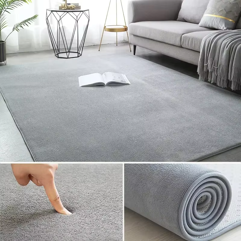 Tapis gris en velours de corail