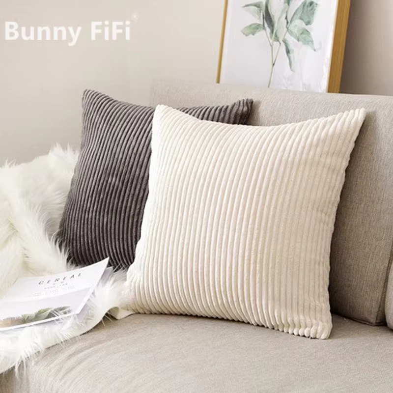 Housse de coussin rayée en velours côtelé