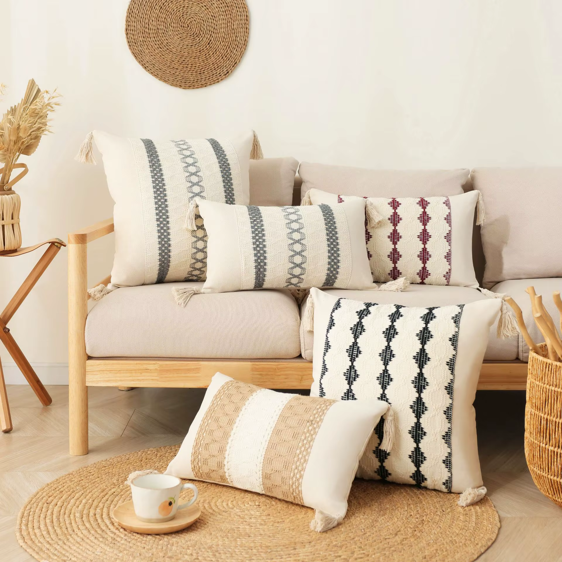 Lot de 2 housses de coussin bohèmes en coton et lin avec pompons