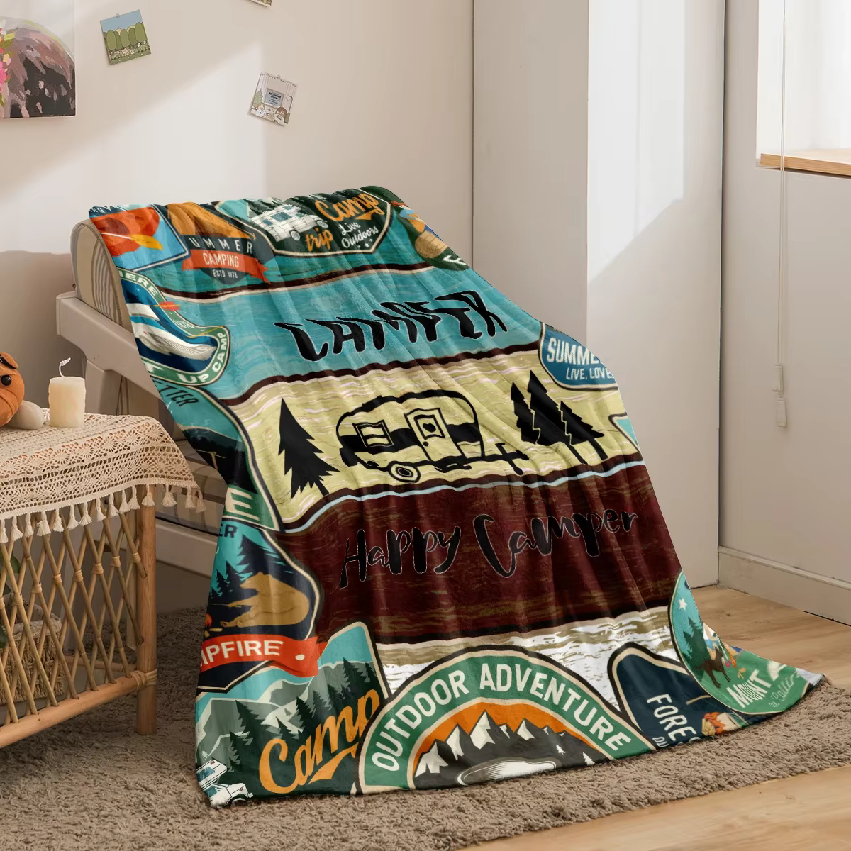 Couverture imprimée à motif de camping-car et de forêt