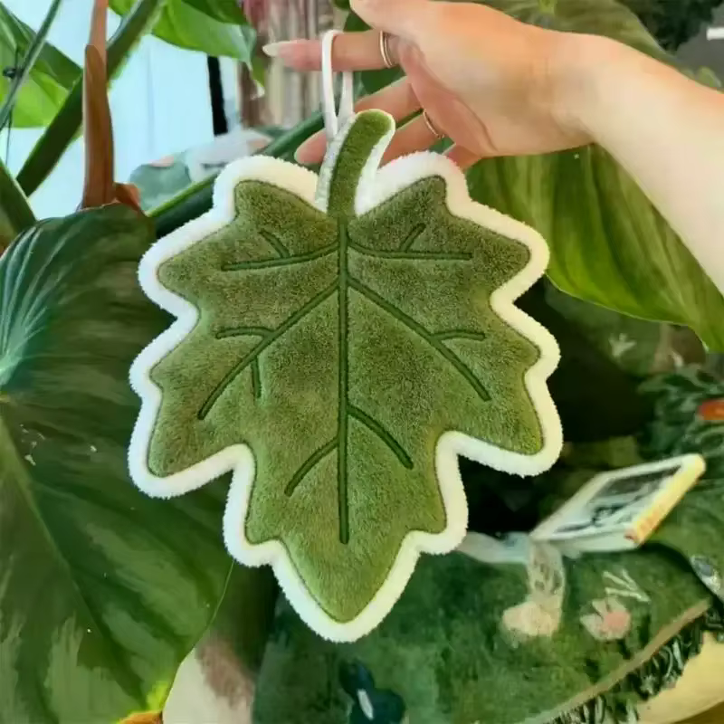 Serviette à main créative et mignonne en forme de feuille de plante