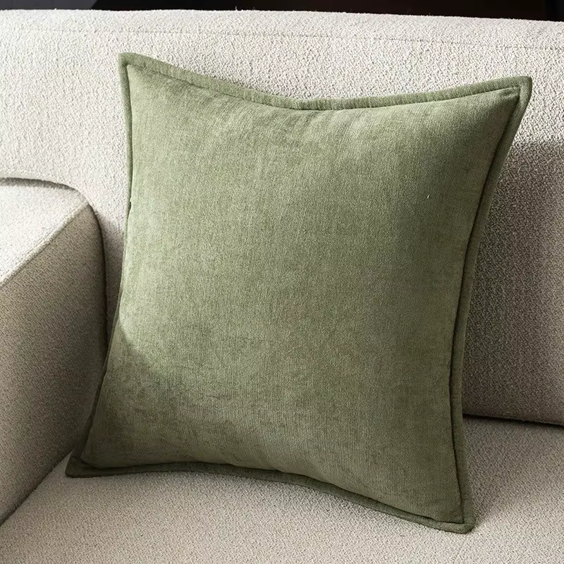 Housses de coussin vert printanier à bords doublement surpiqués en chenille moderne