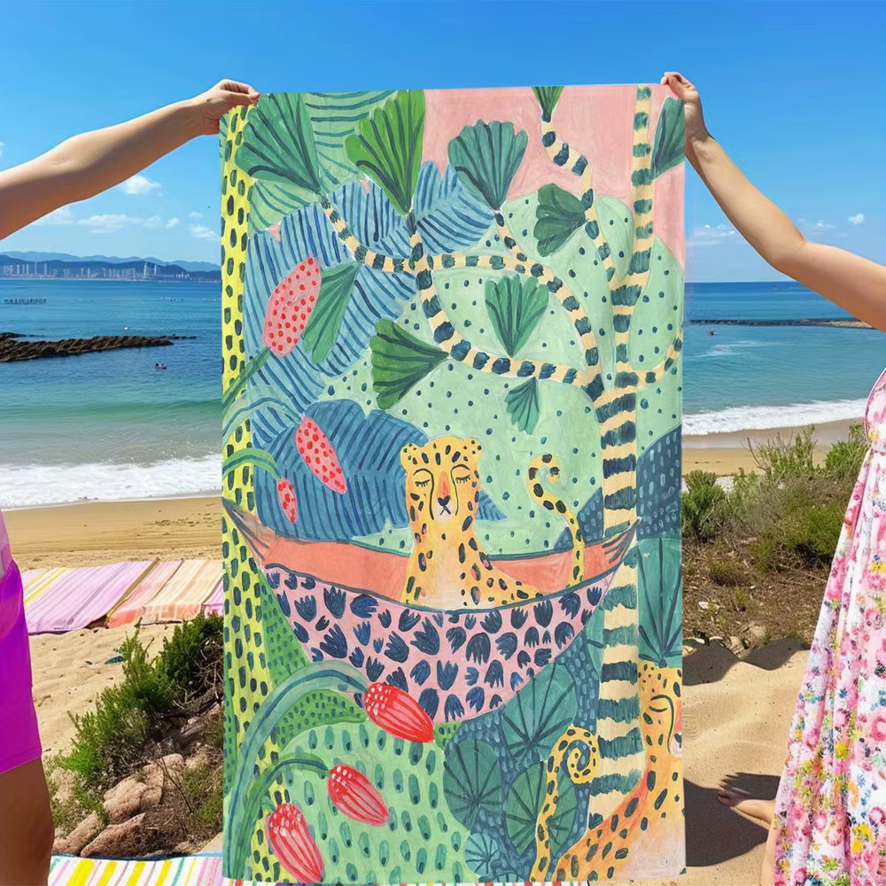Serviette de plage à motif léopard Jungle Holiday