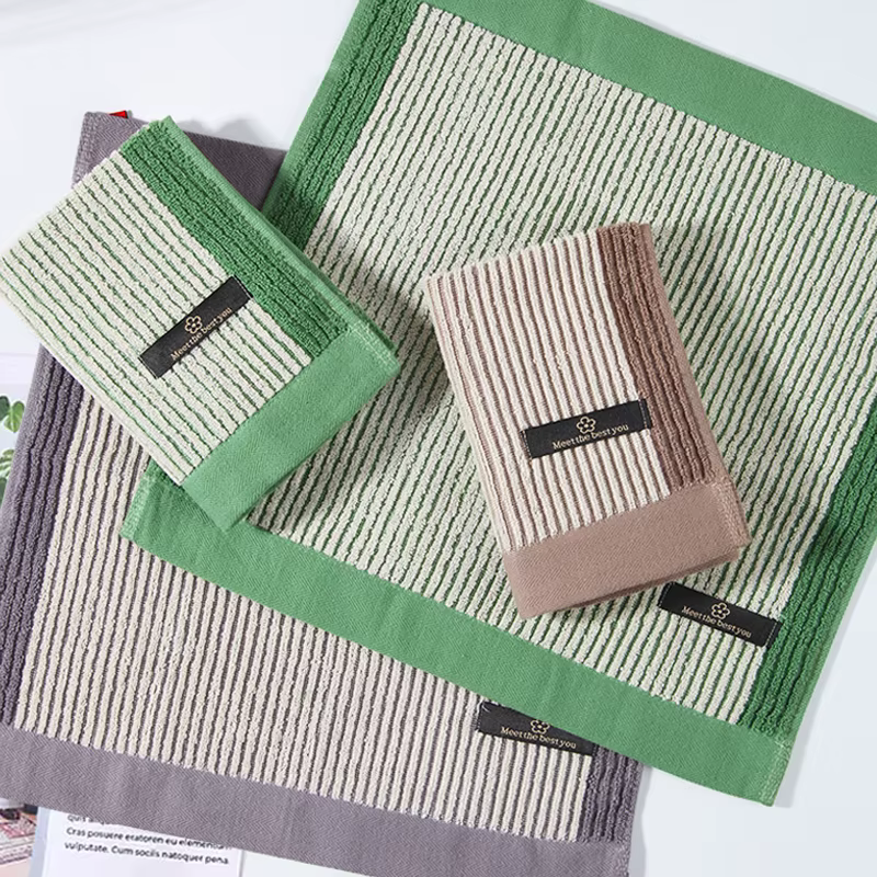 3 serviettes carrées en coton