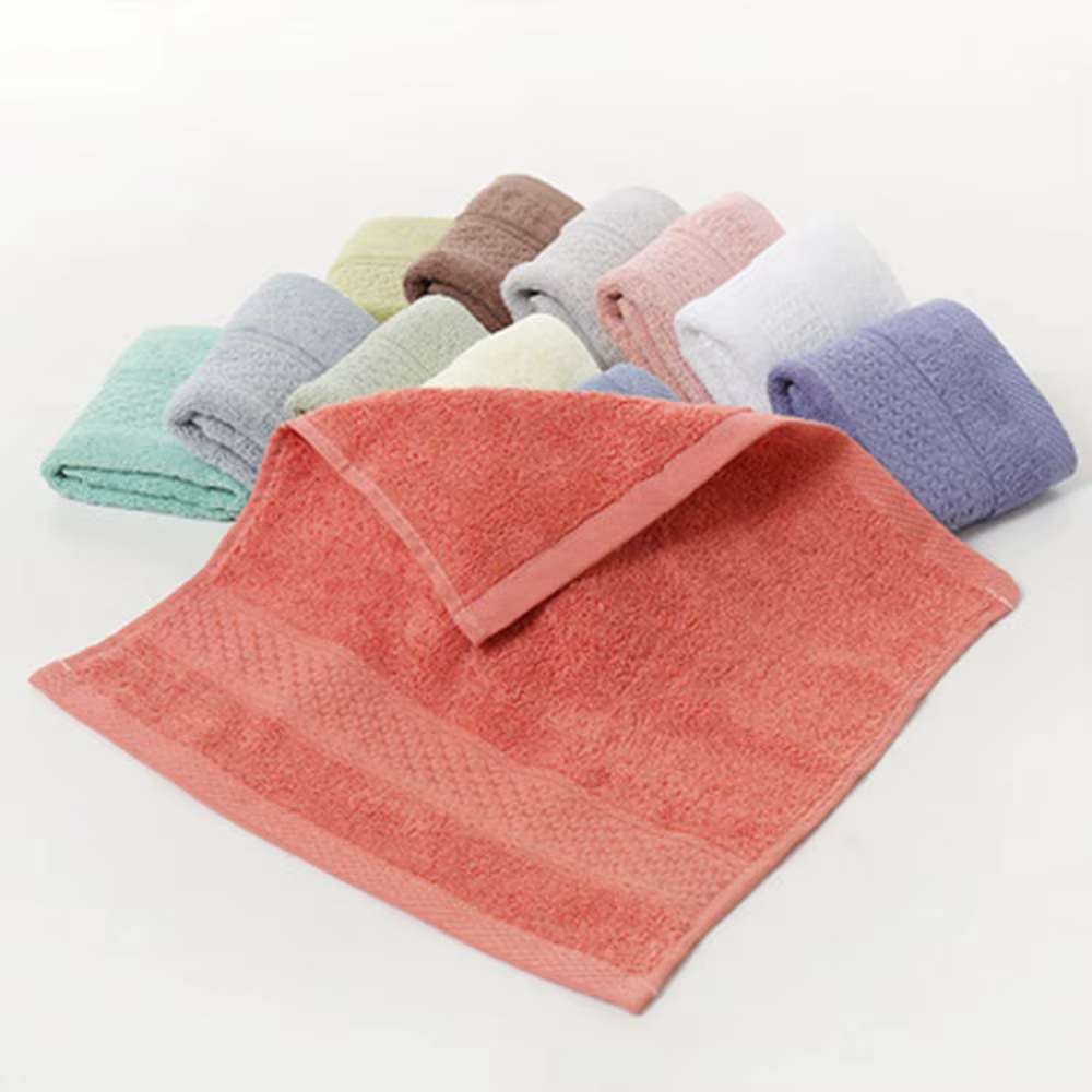 Serviette carrée pour le visage