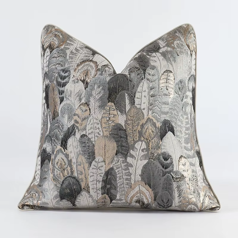 Housse de coussin en jacquard gris argenté de luxe