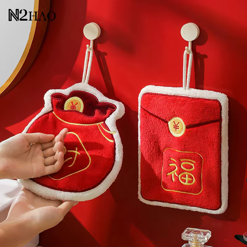 Serviette en forme d'enveloppe rouge du Nouvel An chinois
