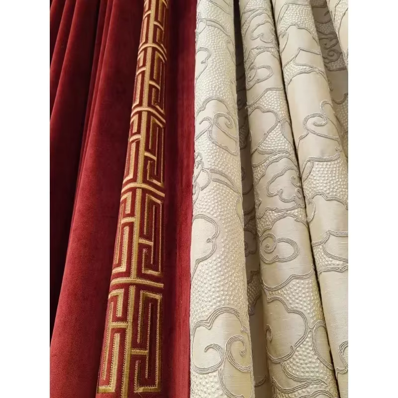 Rideaux brodés pour salon